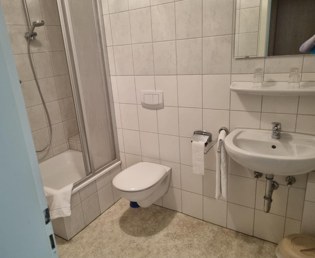 Hotel Schwung Bocholt Bagian luar foto